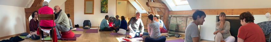 Formations professionnelles à la pleine conscience et à la méditation — parcours pour devenir facilitateur, instructeur MBSR et enseignant de méditation, en présentiel et en ligne — Euthymia